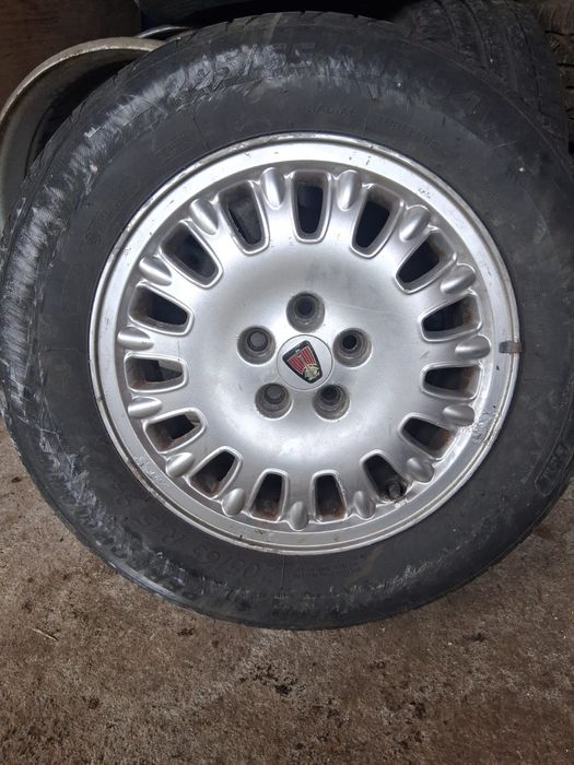 Vand 4 cauciucuri de vară 205/65/R15