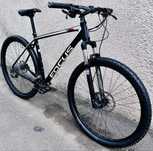 Bicicleta FOCUS Black Forest 29