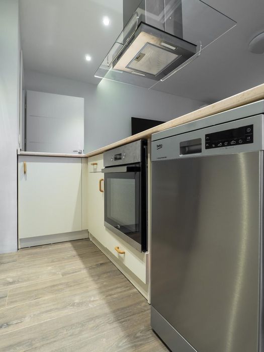 Продава се Двустаен апартамент в София, Манастирски ливади - 75 кв.м за 2867 €/кв.м - Снимка #3