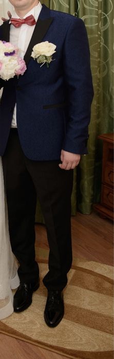 Costum elegant de barbati, de ocazie