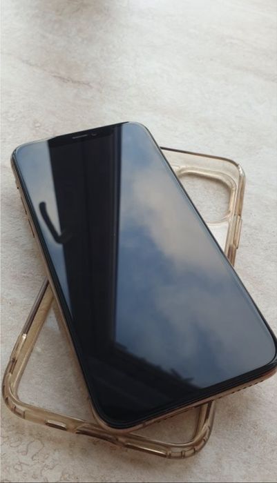 iPhone 11 PRO MAX GOLD  256 GB  93 % Viata Bateriei