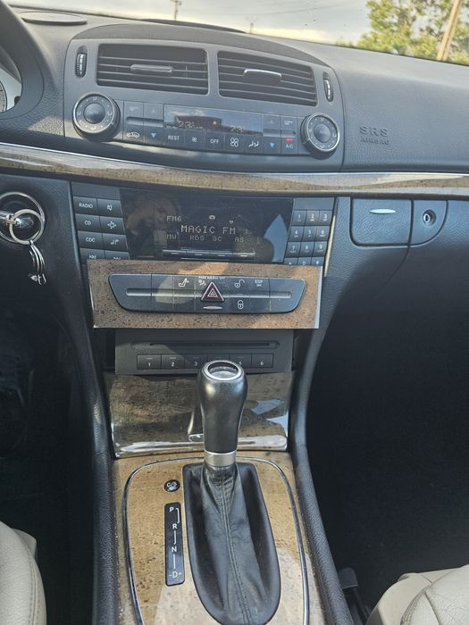 Mercedes clasa E300 ,Avangard  cutie automata , 3.0 diesel