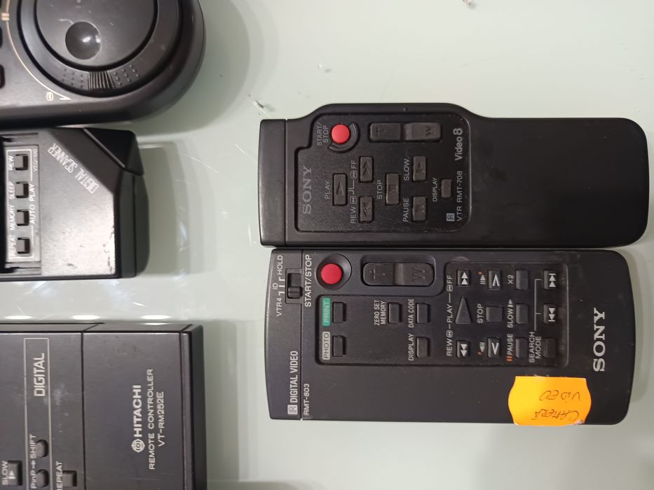 Hitachi vtrm823e 723e rm252e denon rc 1044  telecomenzi vintage retro