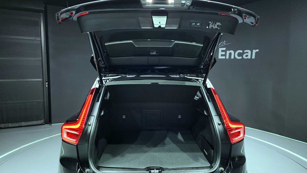 Volvo XC40 Twin   27