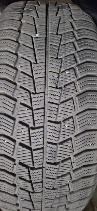 Продавам гуми с джанти 17