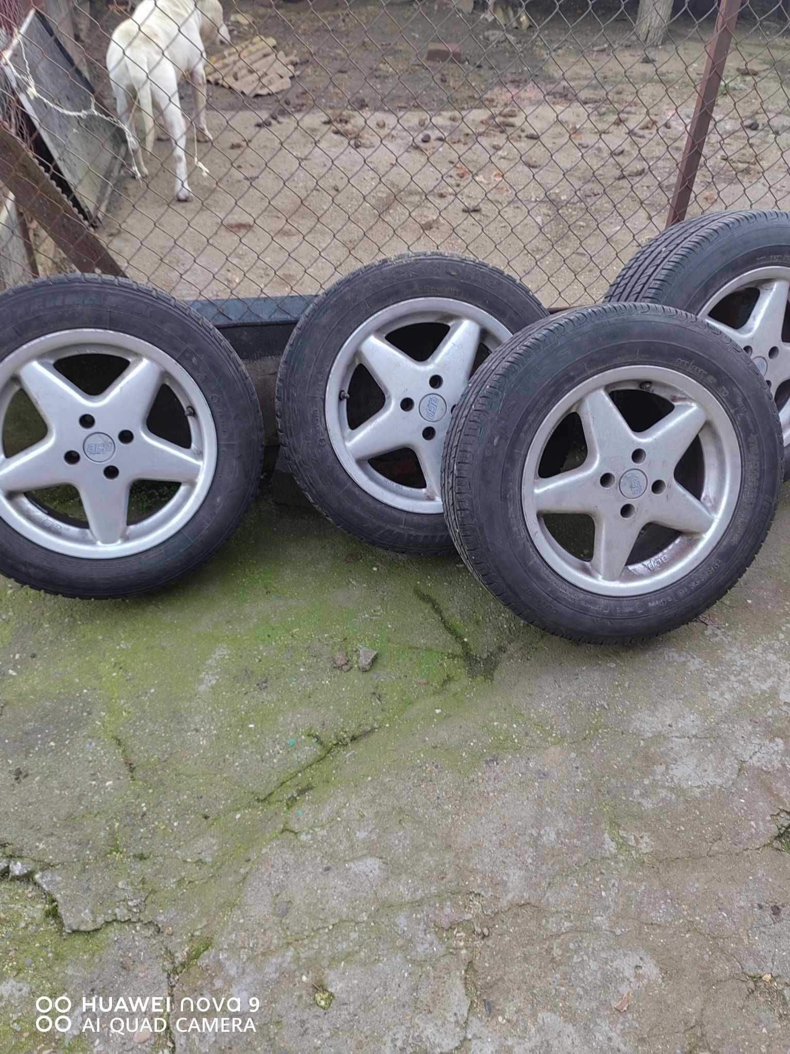 Лети Джанти с гуми 15 цола 7J×15H2 ET37 4×108