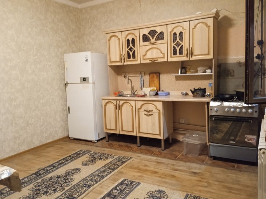 Аренда.   Участка. Юнусабад.   2/3.  Комнатная