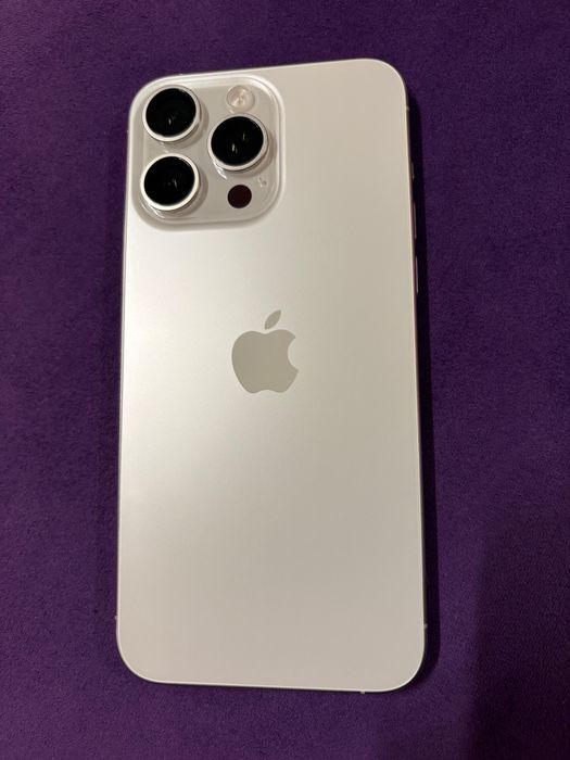 iPhone 15 Max Pro 256GB- White Titanium, stare impecabilă