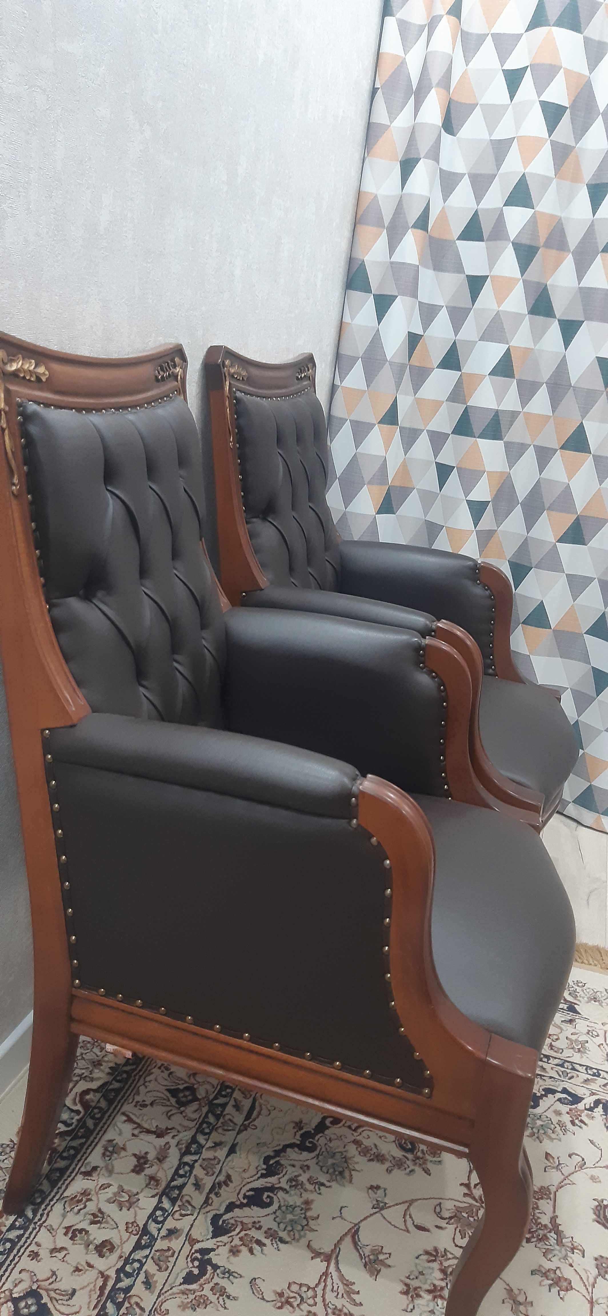 Продам кресло. В отличном состоянии