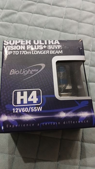 Продам  лампочки Н4