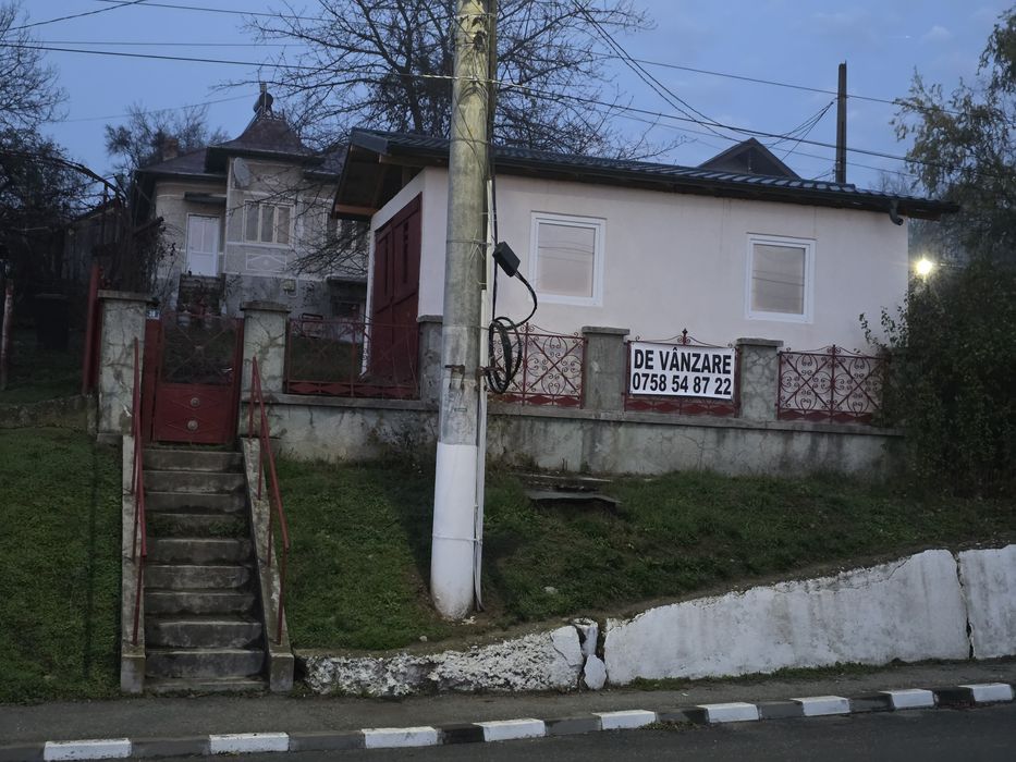 Vând casă Ocnele Mari -Ocnița