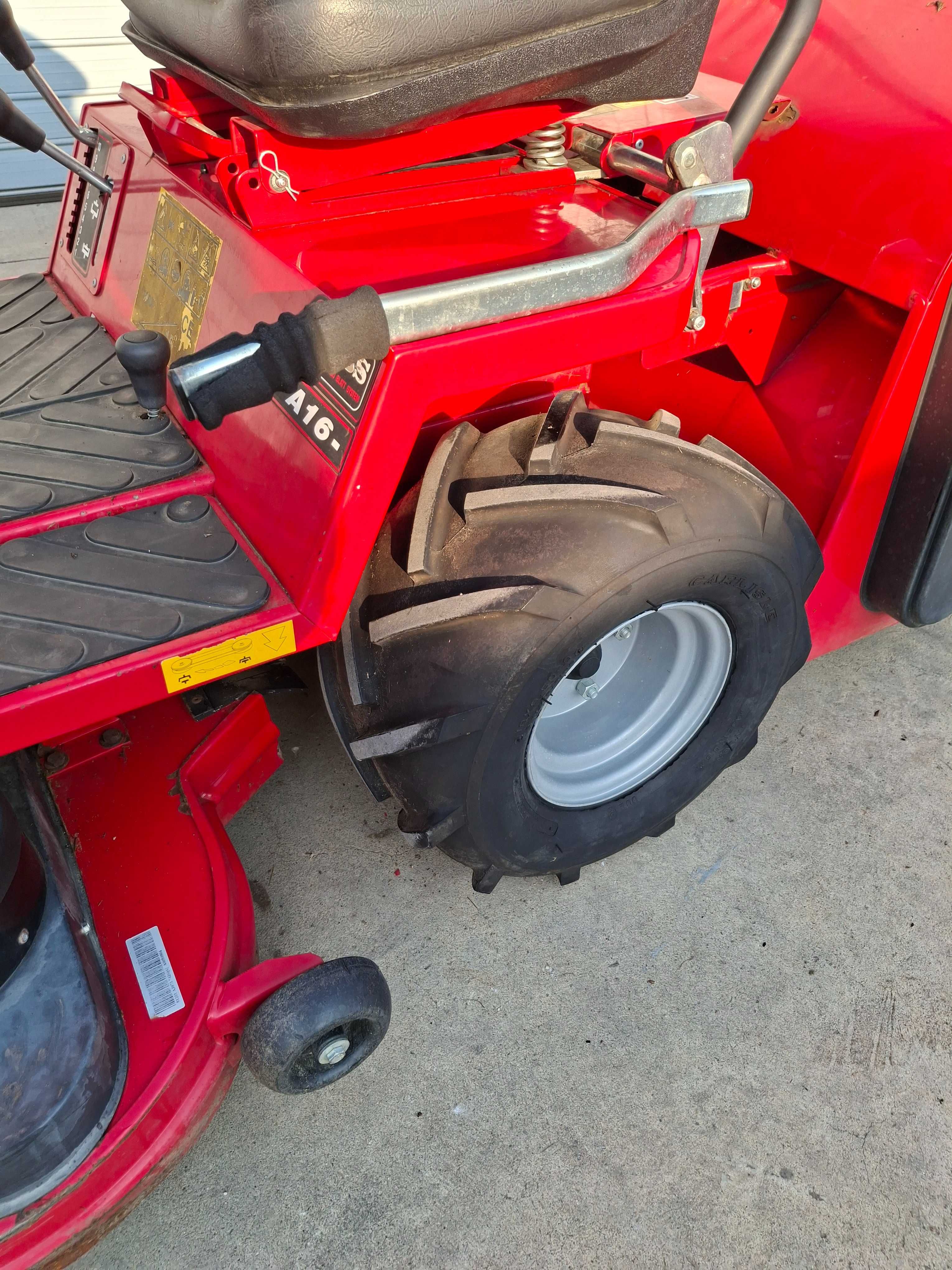 Tракторна косачка ECHO TRAK 16 HP двуцилиндров