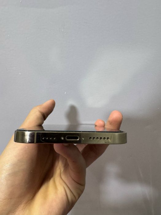 Iphone 12pro max sotiladi