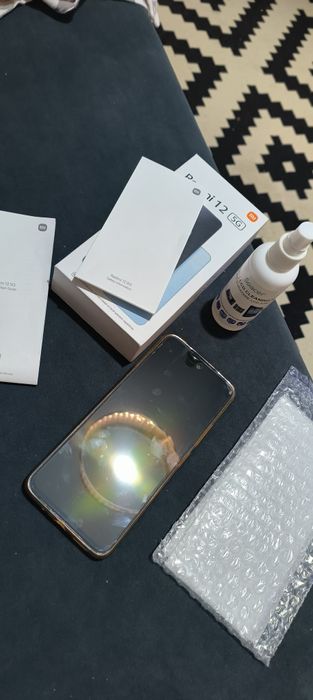 Xiaomi Redmi 12 5G + folie de protecție ,accesorii