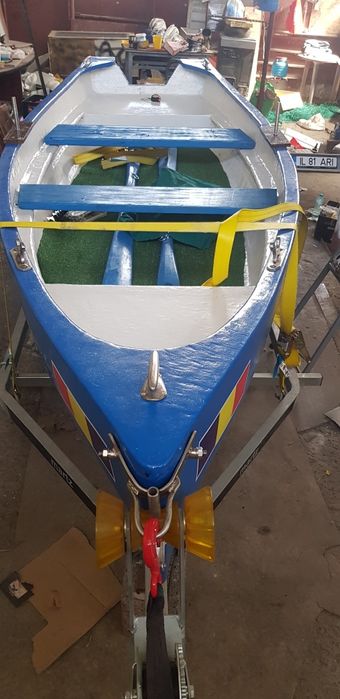 Barcă cu motor Tohatsu