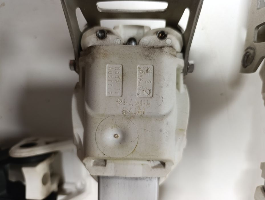 Legături schi de tură Tyrolia Ambition 10