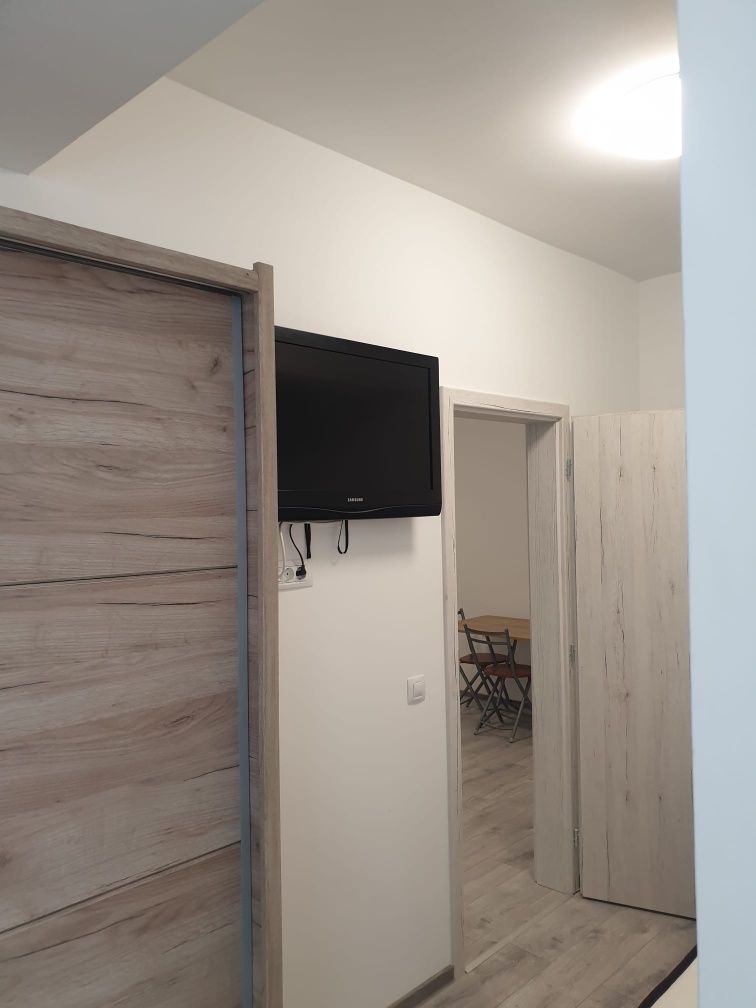 Închiriez apartament 2 camera, 48mp zona Valea Lupului,Perla Rezidenți
