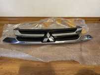Решетка за Mitsubishi Outlander