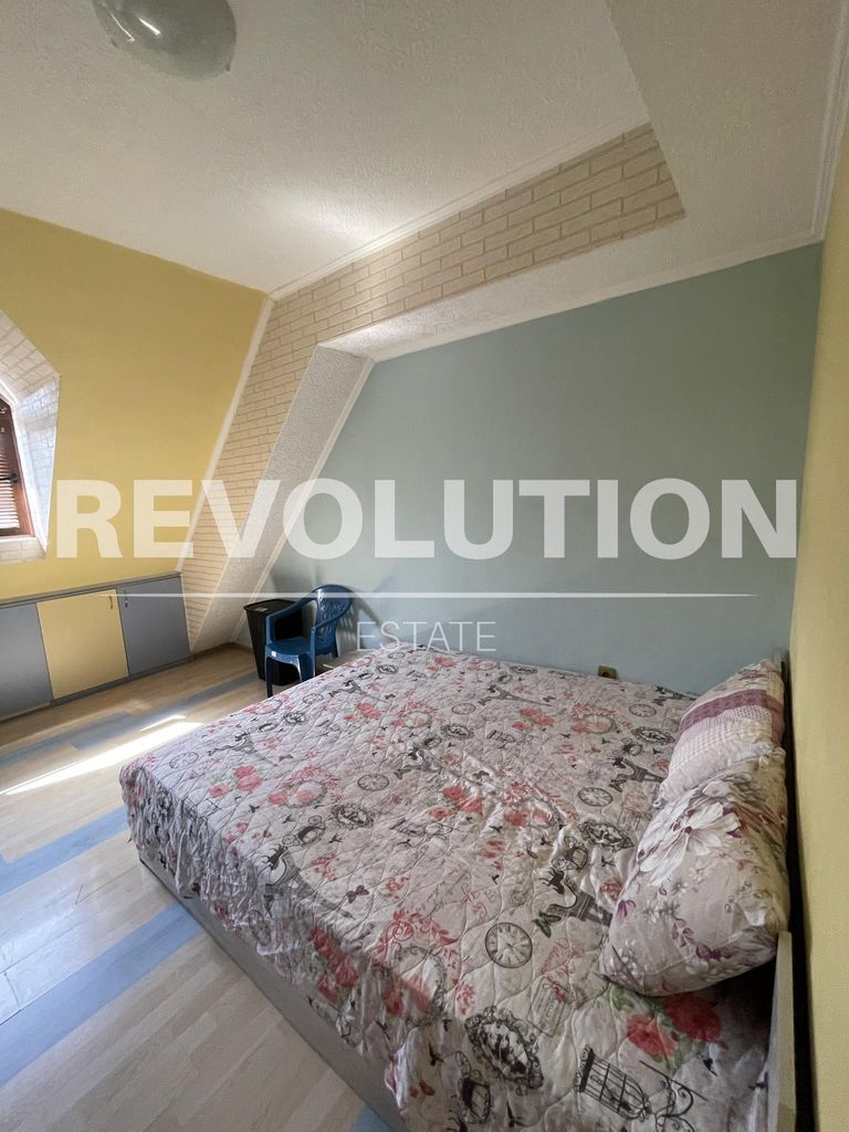 Дава се под наем Мезонет в Пловдив, Кършияка - 116 кв.м за 650 € - Снимка #1