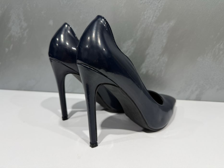 Обувки на ток Zara / Stradivarius / Bershka / Paolo Botticelli