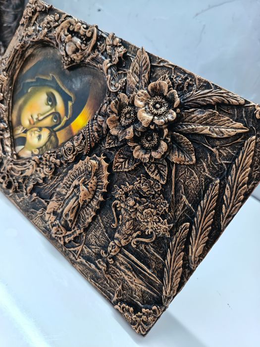 Tablou-icoană, pe baza de lemn cu suport