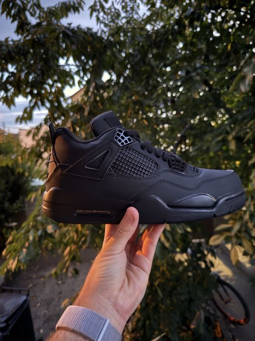 Jordan 4 Black Cat model nou, marimea 41, 42, 43, citeste descrierea