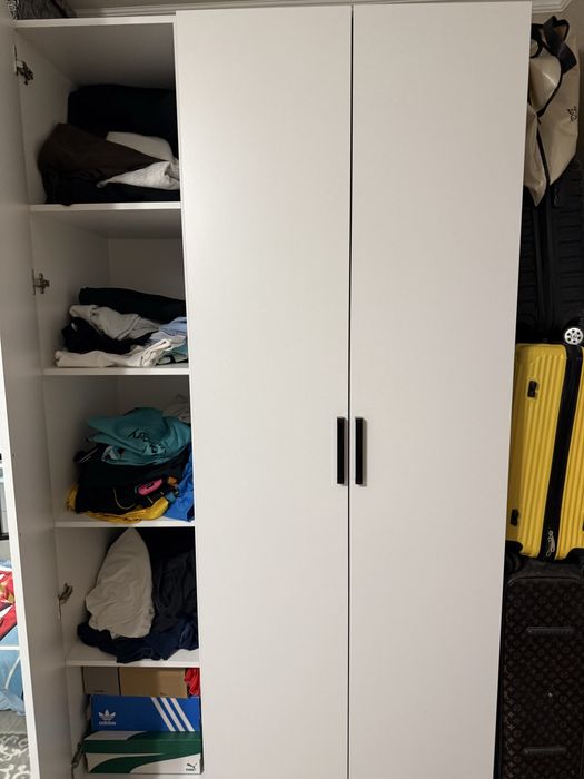 Шкаф для вещей.высота 1.3