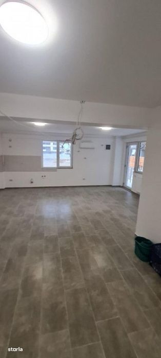 Spatiu comercial de vanzare - inchiriere, Mamaia Nord