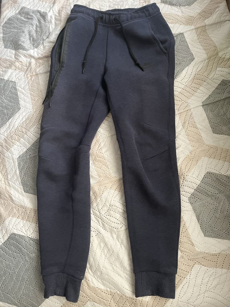 Долнище Nike Tech Fleece