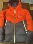 Geaca Nike.