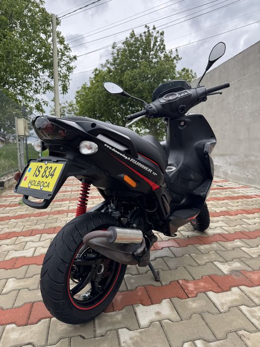 Vand scuter Gilera runner SP 50 CU ACTE!