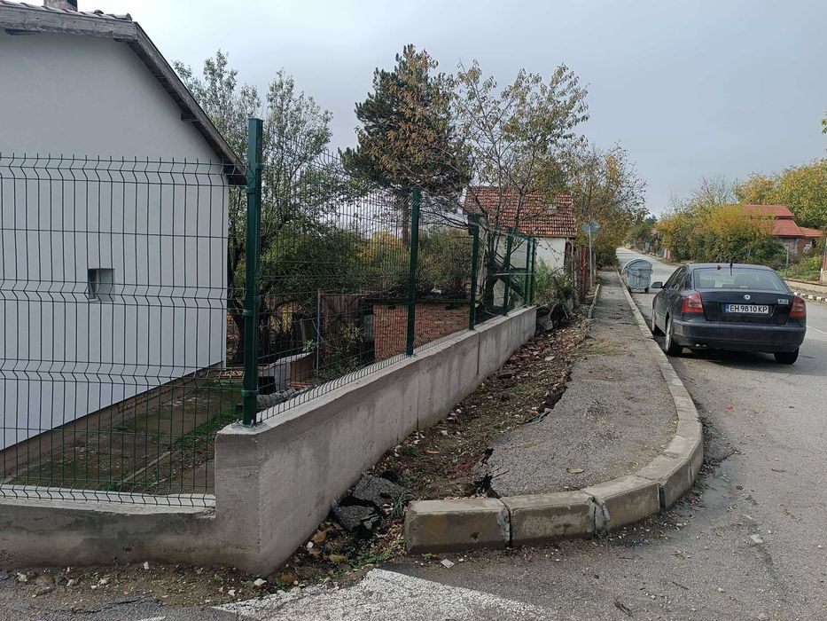 Продавам къща в Червен бряг, Маркова могила.