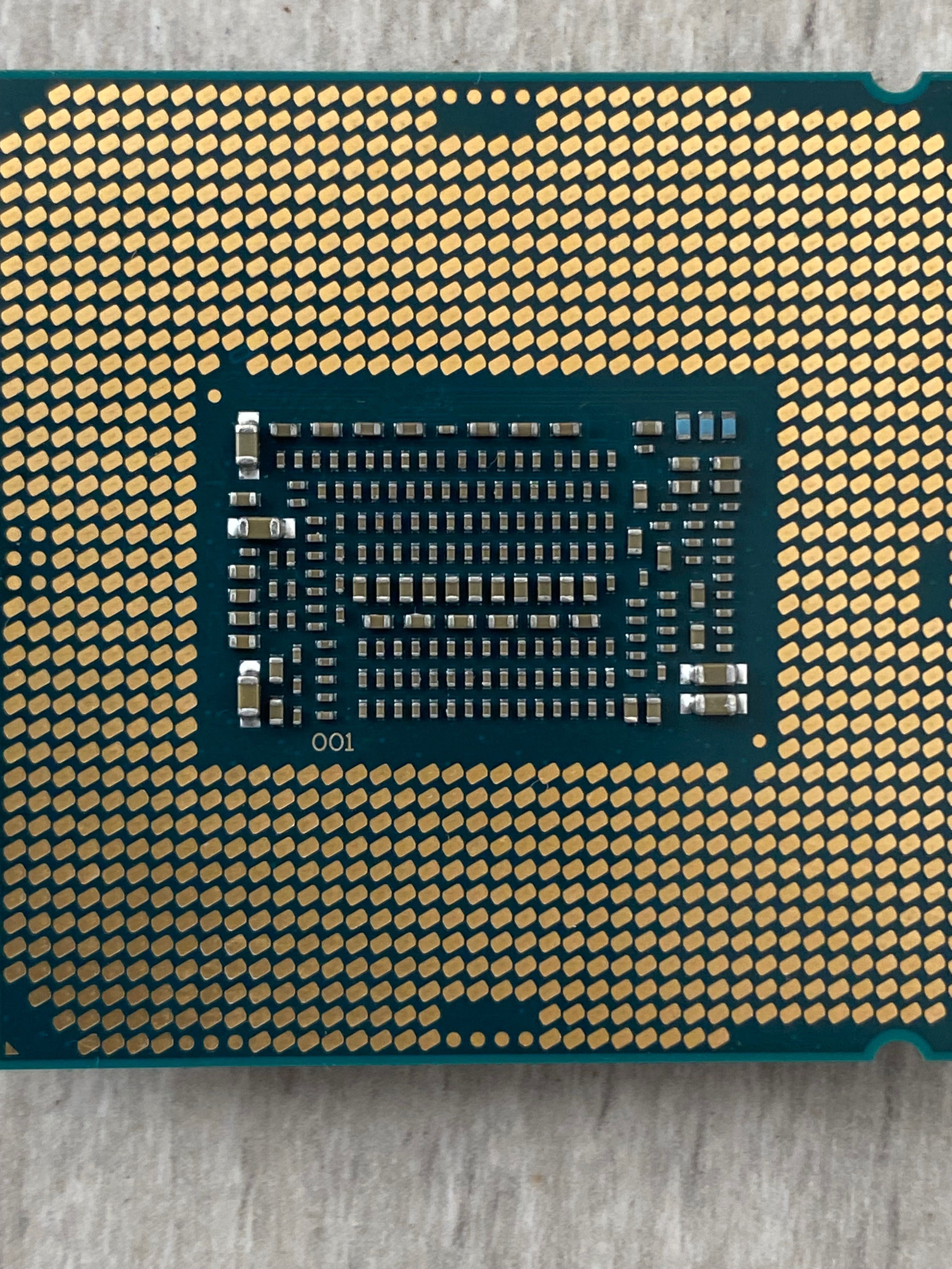 Procesor intel i5 9400f  + aqirys puck