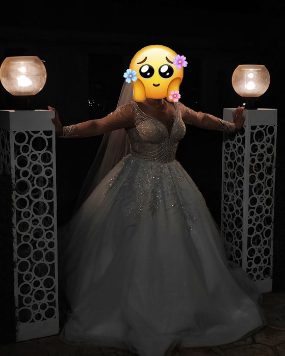 Vând Rochie Mireasa model deosebit