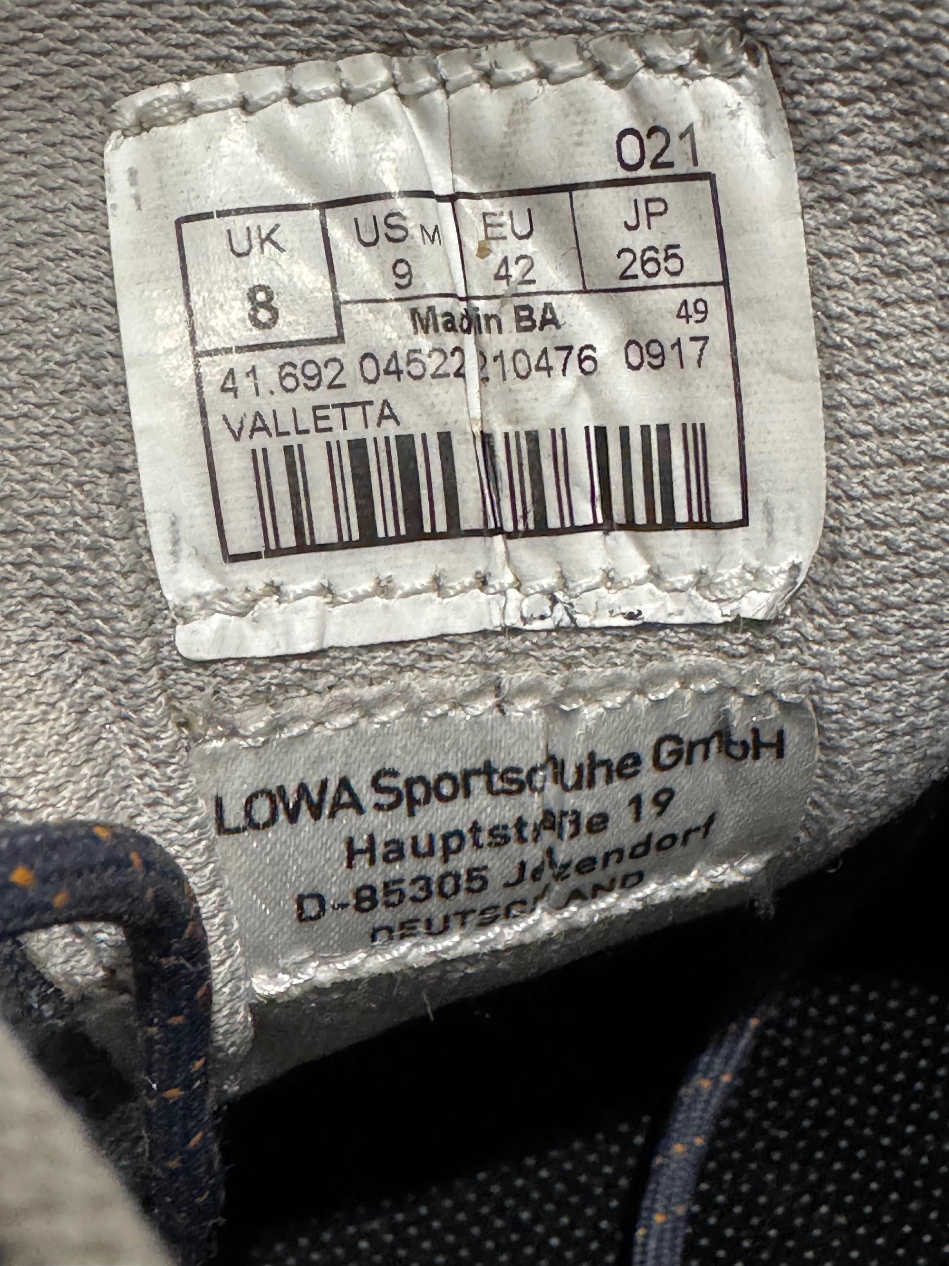 Lowa Men's Valletta Shoe.
