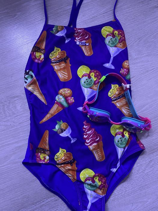 Чисто нов цял бански + очила за плуване