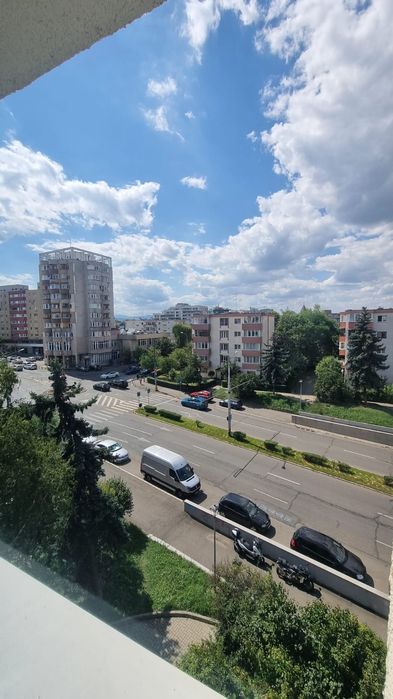 Inchiriez apartment cu 3 camere  Cartier Mărăști (Cluj)