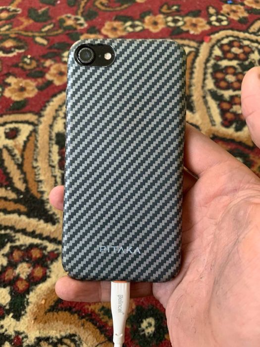 Iphone 7 xotira 128gb rangi qora umuman Aybi yooq atp iwledi