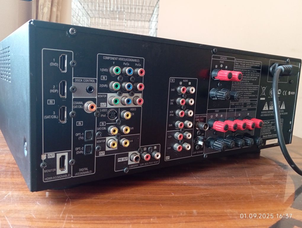 Продаётся усилитель denon.