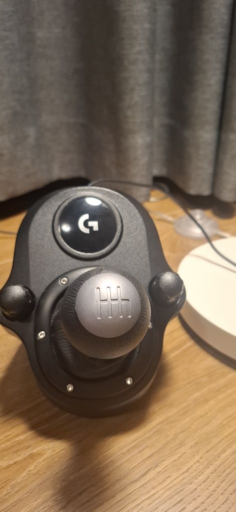 Волани Logitech G29 + Скоростен лост