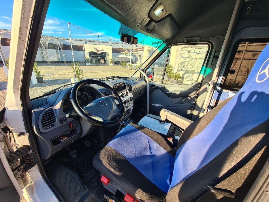 Microbuz Mercedes Sprinter 16+1 locuri