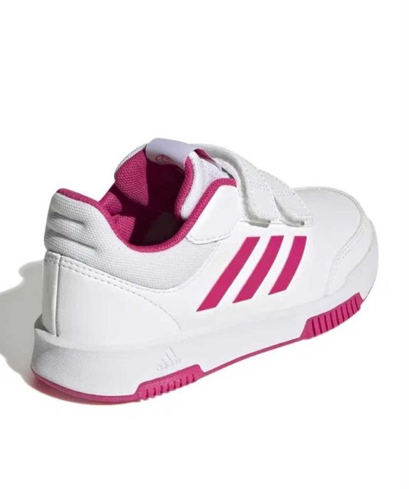 Нови с етикет Детски маратонки adidas - номер 34