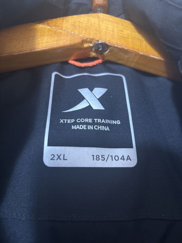 Куртку зимняя XTEP