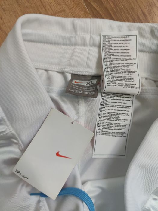 Pantaloni scurți Nike mărimea 13-15 ani sau S