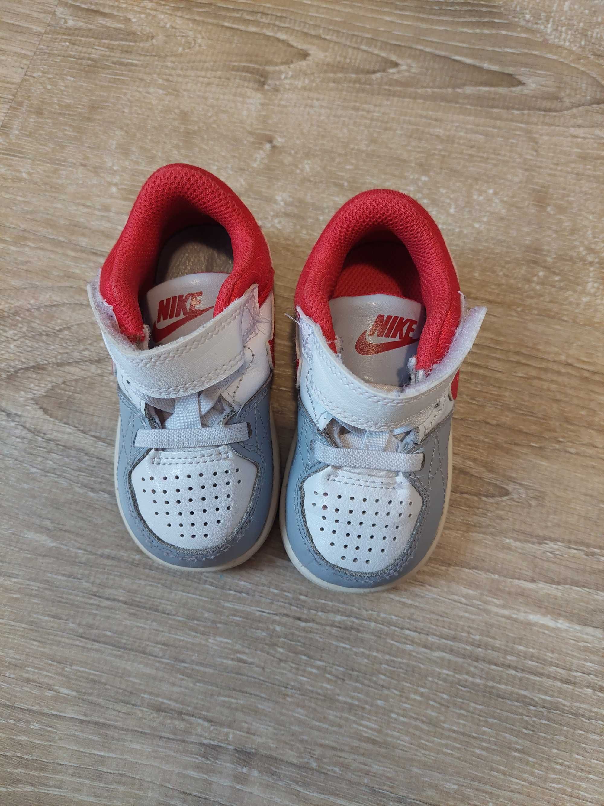 Pantofi copii Nike, marimea 21