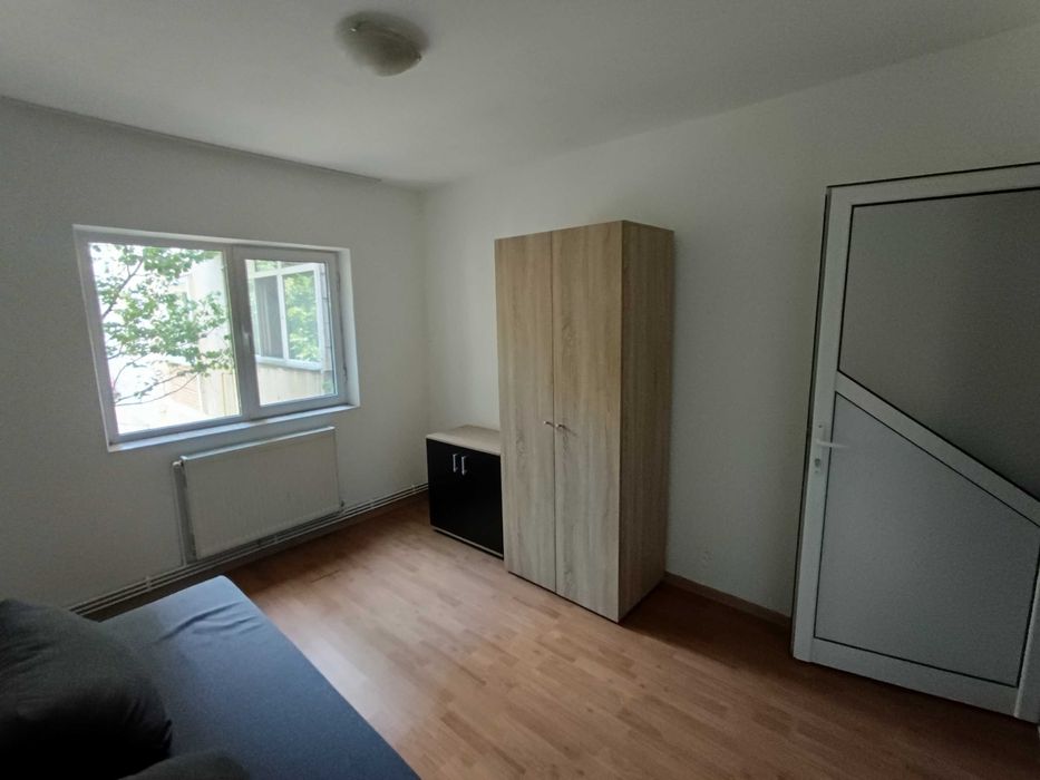 Ofer spre inchiriere Apartament 3 camere