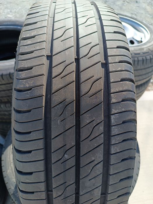 215/65/16,бус,като нови,10мм,дот 2324,goodyear/michelin