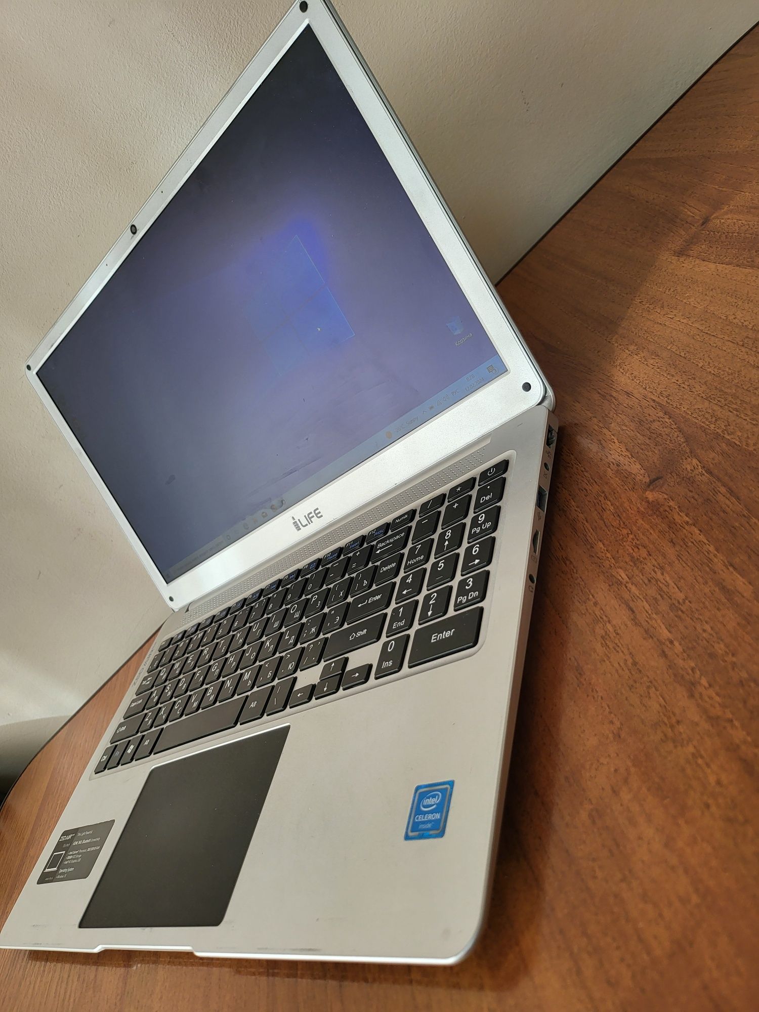 Ноутбук Life Celeron N3350/ОЗУ 3gb/SSD 128gb
