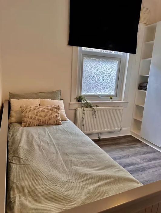 Дава се под наем Тристаен апартамент в София, Стрелбище - 95 кв.м за 550 € - Снимка #3