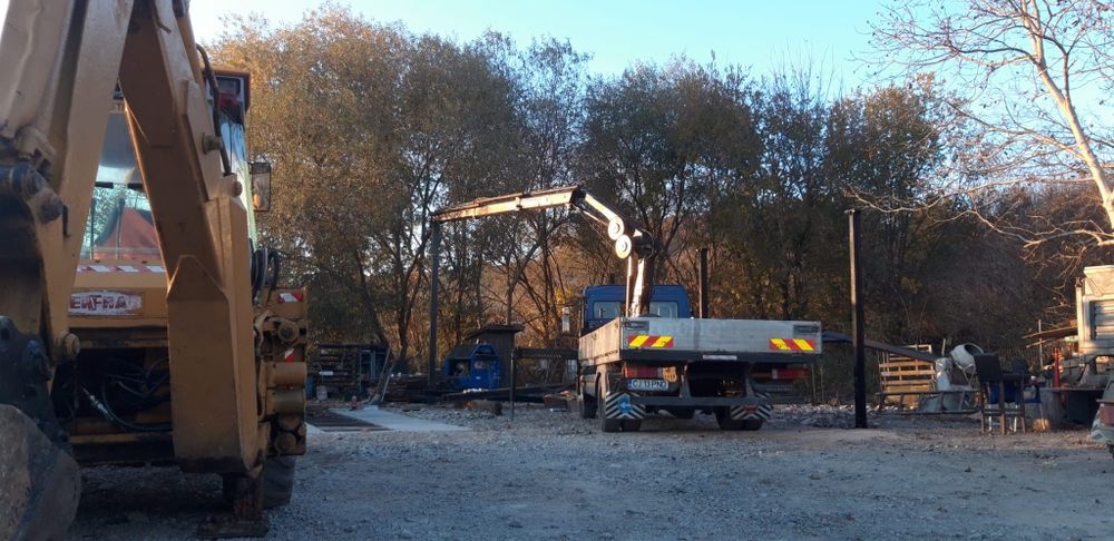 Miniexcavator cu burghiu,Dumper -camion cu macara